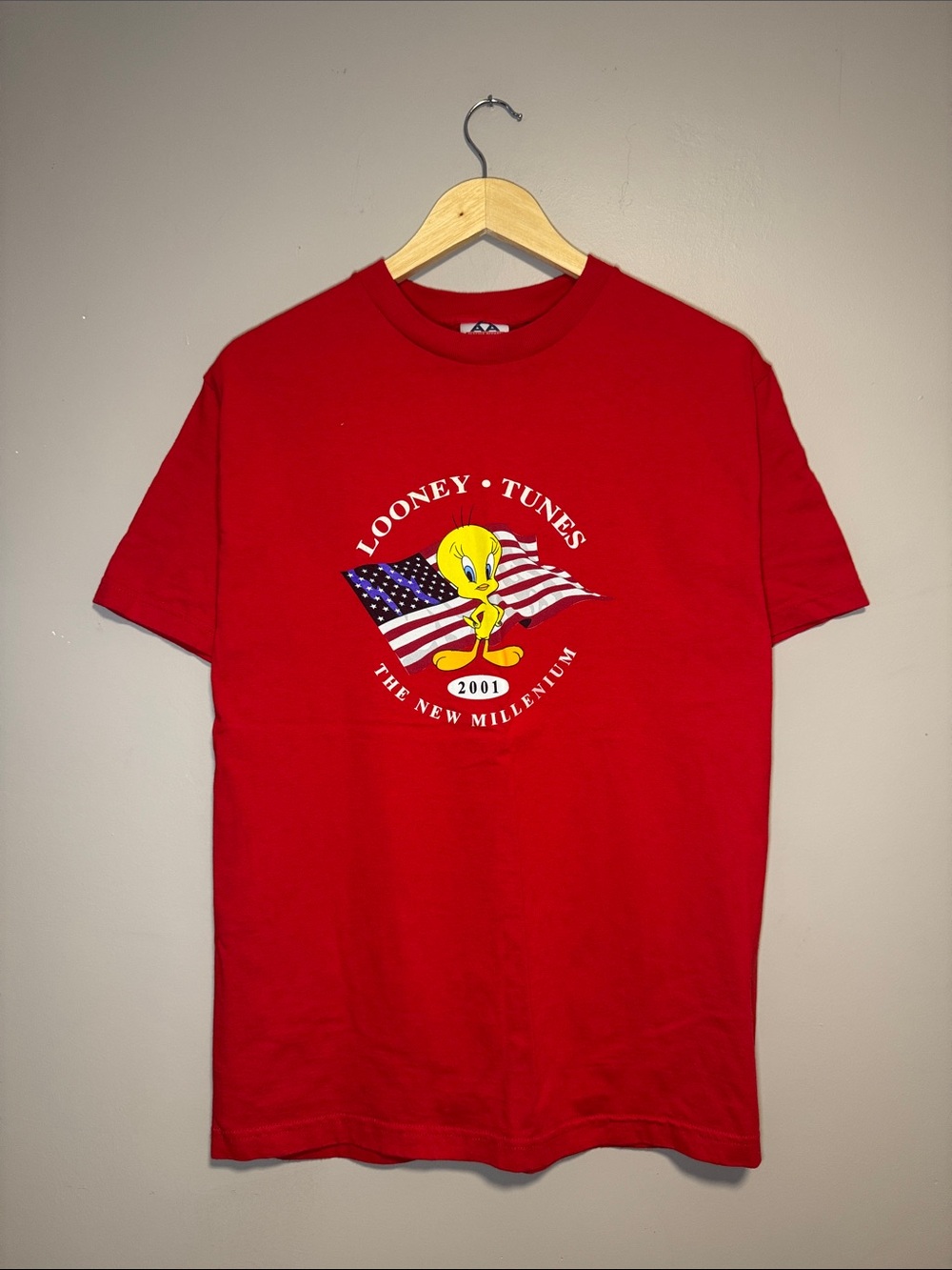 Vintage Tweety Bird New Millennium T-Shirt / 2001 / Medium